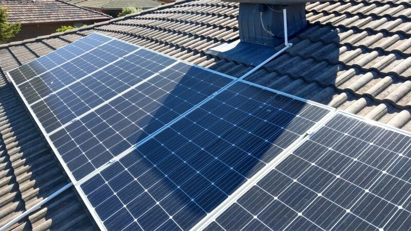 Solar-panel-shading-problem.jpg.webp Solar-panel-shading-problem.jpg.webp